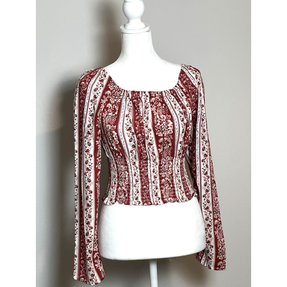 Japna Women’s Top Crop‎ Longsleeve Floral Top Size (S)